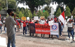 Derita Buruh PT. Kharisma Export, Kerja Seminggu Diupah Rp100.000