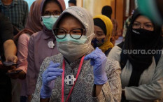 Risma Beri Sanksi Remaja Pelanggar Protokol Kesehatan