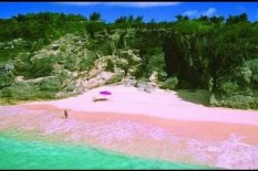 Ini Daftar 13 Pantai Instagramable di Indonesia