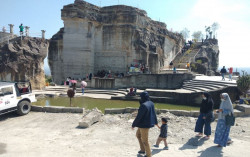 Pengelola Wisata di Sleman Tak Kuasa Menghalau Wisatawan dari Zona Merah