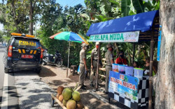 Ngeyel Buka Lapak di Bahu Jalan, PKL Ditertibkan