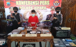 Brownies Ganja asal Jepara Dijual Via Instagram & Toko Online