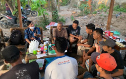 Alat Pencacah Rumput Bantu Peternak Sapi di Dusun Kweni