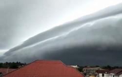 CEK FAKTA: Awan 'Tsunami' di Aceh Berbahayakah?
