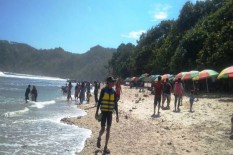 Tragis, Pemancing di Wediombo Hilang Tergulung Ombak Disaksikan Keluarga