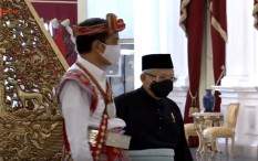 Jokowi Berbaju Adat dari NTT di HUT Ke-75 Kemerdekaan RI