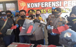 Barang Bukti Pembunuhan Keluarga Suranto Dikirim ke Laboratorium Forensik