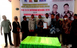Belum Pegang Rekomendasi, Gerindra Tetap Dukung Sutrisna-Ardi