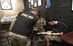 Penindakan Protokol Kesehatan di Kafe Dikeluhkan Pengelola