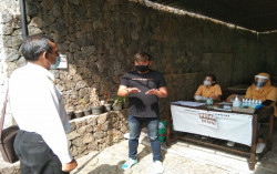 Setelah Ditetapkan Sebagai Kawasan Tidak Patuh Protokol, Kedai Kopi Ampirono Ikut Verifikasi Gugus Tugas