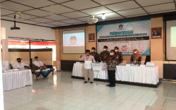 Silon Terkendala, KPU Bantul Buatkan Tanda Terima Manual Untuk Pendaftaran Noto