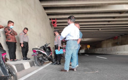 Tarik Menarik dengan Pelaku, Pasutri Terjatuh dari Motor saat Dijambret di Underpass YIA