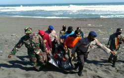 Berjarak 10 Kilometer dari Lokasi Tenggelam, Begini Kronologi Ditemukan Jenazah Wisatawan di Pantai Cangkring