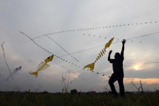 Remaja di Bantul Terbang Terbawa Layang-Layang, Jatuh & Dilarikan ke RS
