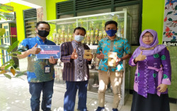 XL Axiata Salurkan 92.000 Paket Internet Gratis untuk Pelajar di DIY