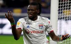 Tinggal Selangkah, Aston Villa Rebut Bertrand Traore dari Lyon