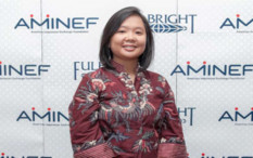 Sosok Monica Nirmala yang Bantu Luhut Tekan Covid-19