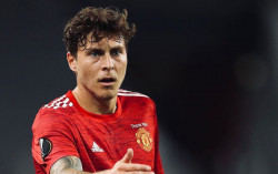 MU Butuh Bek Tengah, Bukan Jadon Sancho