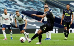 Spurs Kehilangan Kemenangan karena VAR