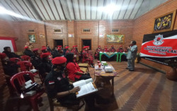 Satgas PDIP Ngemplak Siap Memenangkan Kustini-Danang Maharsa