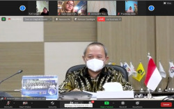 Hadapi Resesi dengan Menggunakan Produk IKM Lokal