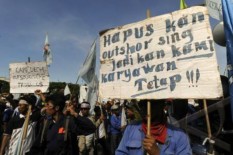 Ekonom UI: UU Ciptaker Harus Mampu Tingkatkan Jumlah Pekerja Formal RI
