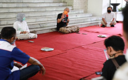 Ganjar Undang Serikat Pekerja ke Rumah, Tukar Pikiran RUU Cipta Kerja