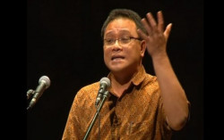 Pengacara Aktivis KAMI Bantah Ada Percakapan Grup WA Membahas Demo Omnibus Law