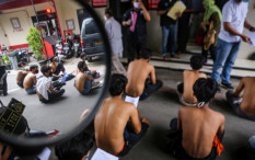 Seorang Pendemo UU Cipta Kerja Ditahan karena Bawa Katapel