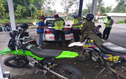 Motor Berknalpot Blombongan Masuk Kaliurang Dirazia Polisi