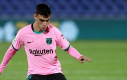 Tak Punya SIM, Bintang Muda Barcelona Ini Naik Taksi daripada Nebeng Rekan Setim