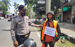 Cegah Penyebaran Covid-19, Satpol PP Magelang Razia Warga Pemohon Bantuan Dana Stimulus UMKM