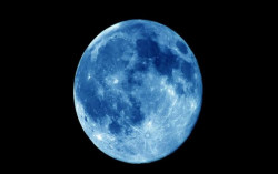 Saksikan Indahnya Fenomena Bulan Biru Malam Minggu Nanti