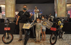 Pengunjung Setia Sleman City Hall Dapatkan Grandprize Motor saat Pengundian SCH Shopsational