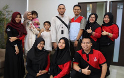 Sejumlah Selebritis Sunat Anaknya dari Rumah saat Pandemi