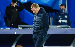 Terancam Hukuman 12 Laga, Ronald Koeman: VAR Selalu Merugikan Barcelona