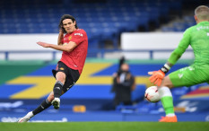 Gol Cavani Bikin Everton Meradang di Menit Akhir