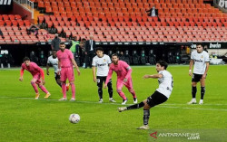 Berkat Gol Bunuh Diri & Penalti, Valencia Menang Atas Real Madrid