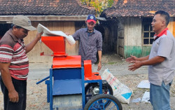 Dosen UMY Rancang Mesin Penghancur Bonggol Jagung Jadi Pakan Ternak