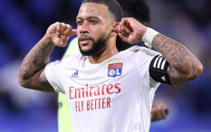 Buru Pengganti Ansu Fati, Barca Kembali Incar Depay