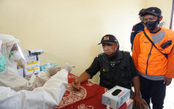 Antisipasi Covid-19, Sukarelawan Pengungsian Merapi Ikuti Rapid Test