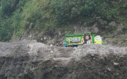 Merapi Siaga, Penambang Masih Beroperasi di Kali Gendol