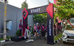 Terapkan Prokes, Smartfren Gelar Funbike untuk Mitra Outlet & Distributor di Solo