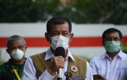 Doni Monardo Ingatkan Kepala Daerah untuk Melarang Kegiatan Kerumunan Massa 