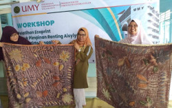 UMY Tingkatkan Perekonomian Aktivis ‘Aisyiyah Lewat Kain Ecoprint