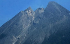 Merapi Bergejolak, Tebing Lava yang Terbentuk Pada 1954 Runtuh