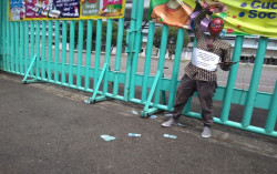 Merespons Kasus Edhy Prabowo, Aktivis Gelar Aksi Tunggal di Depan Mandala Krida
