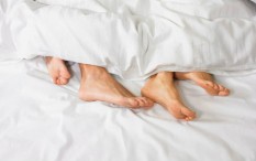 Siapa yang Doyan Threesome? Ini Hasil Studinya