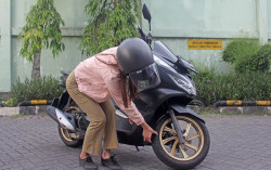 Cara Aman Berkendara Hemat Bahan Bakar