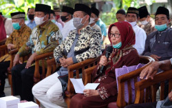 KISAH INSPIRATIF: Nenek Sukapti Wakafkan Tanah dari Leluhurnya untuk Masjid 